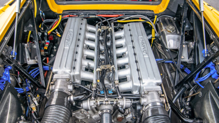 日本で公道を走っていた!? ランボルギーニ初のレーサー「ディアブロSV-R」が1億円超えのワケ