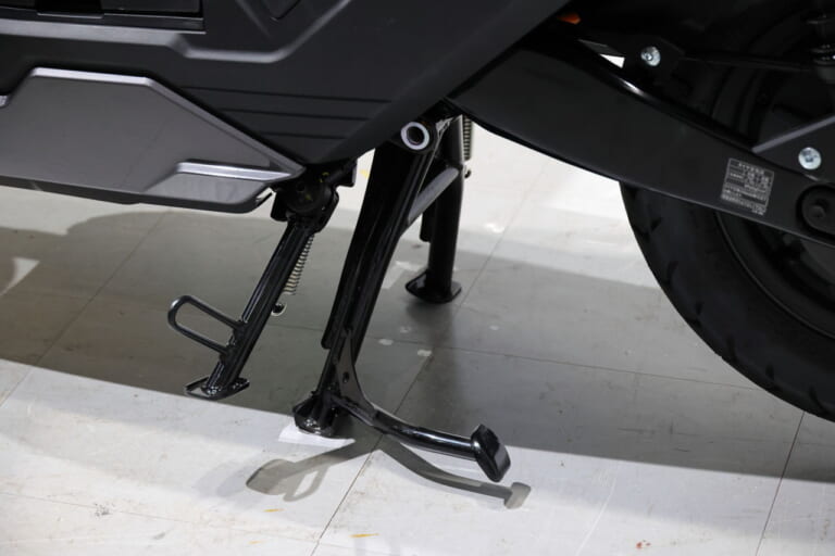 ホンダ|アイコンe:|2026年モデル|補助金なしで22万円! ホンダが『充電インフラなし』でも使える新型EV原付「ICON e:」を発表