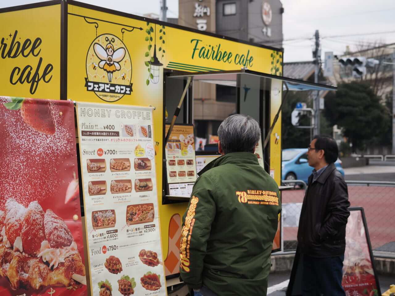 ｜眩しすぎ注意! サンタコス千羽がハーレーダビッドソン川口を完全ジャック!!