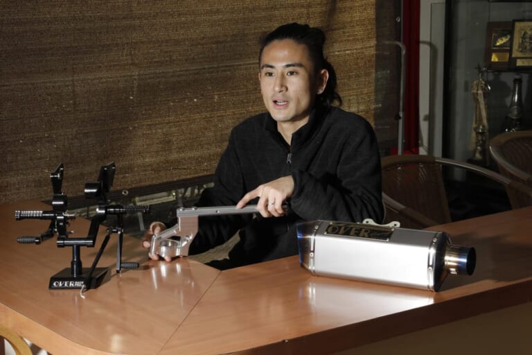 スタッフ｜オーヴァー｜「楽しく、カッコよく、そして安全に」オーヴァーレーシングプロジェクツのモノ作りと話題のホンダCB1000Fの開発開始