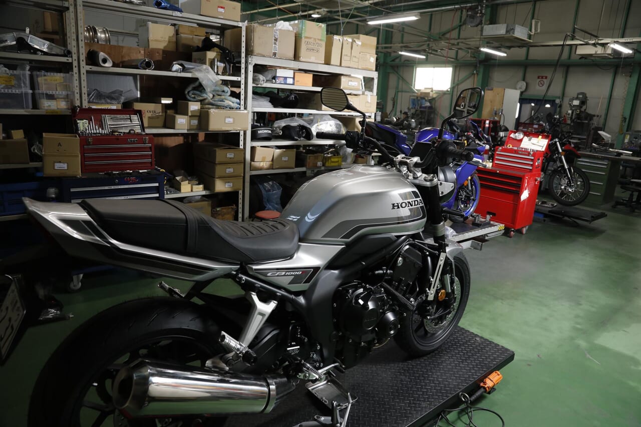 CB1000F｜オーヴァー｜「楽しく、カッコよく、そして安全に」オーヴァーレーシングプロジェクツのモノ作りと話題のホンダCB1000Fの開発開始