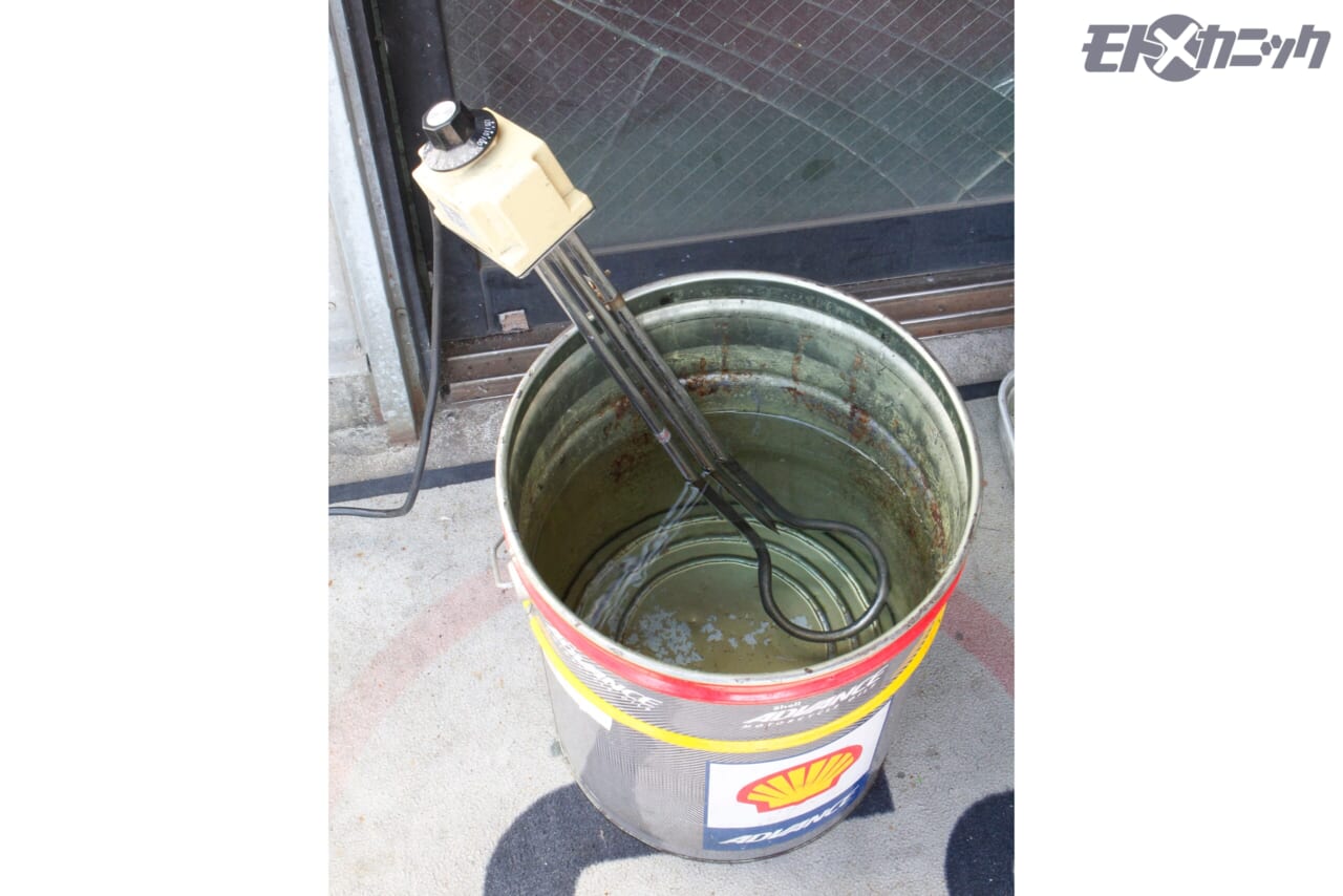 榮技研｜花咲かG｜タンクのサビ取りで重要なのは「脱脂洗浄と汚れ落とし」