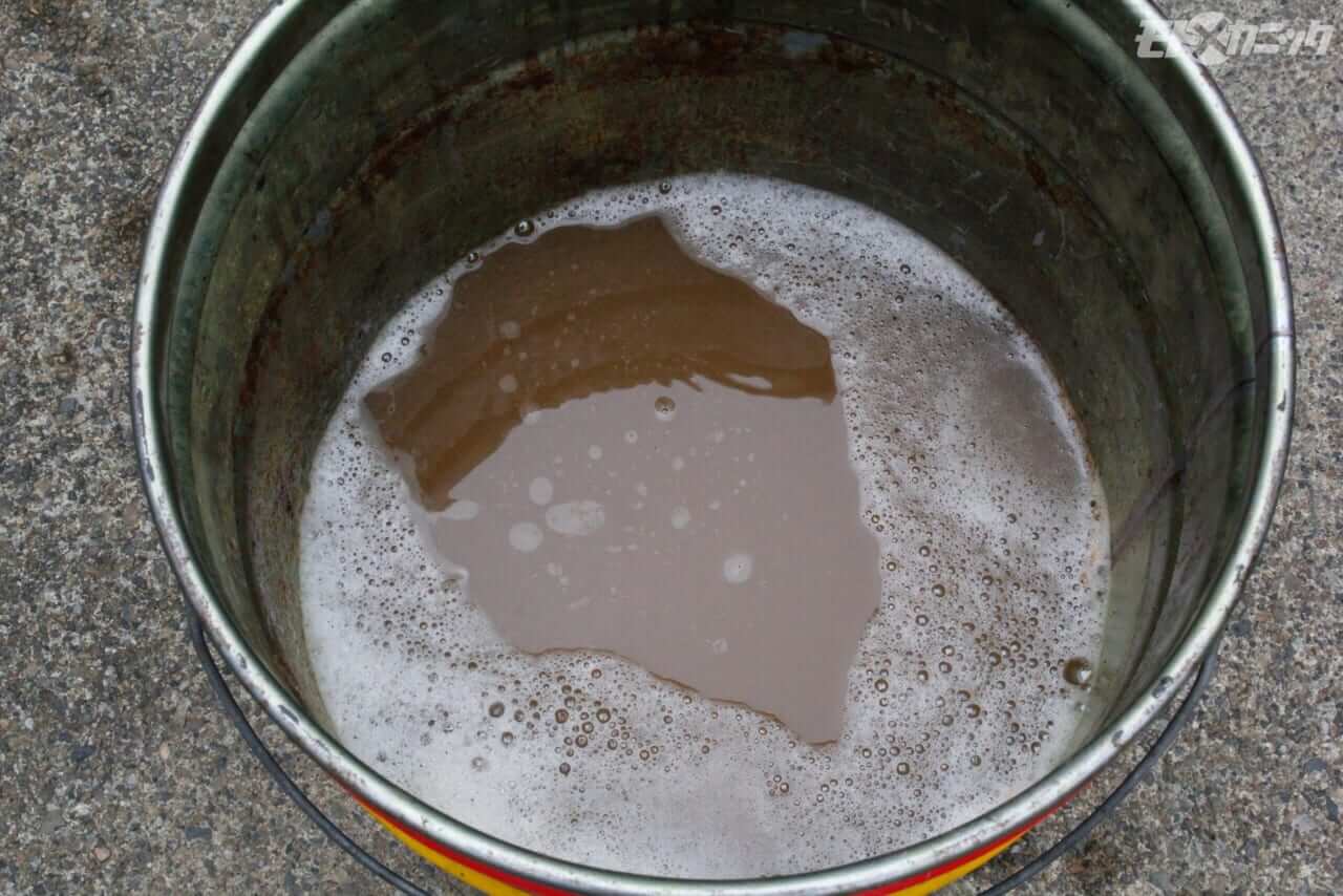 ｜タンクのサビ取りで重要なのは「脱脂洗浄と汚れ落とし」