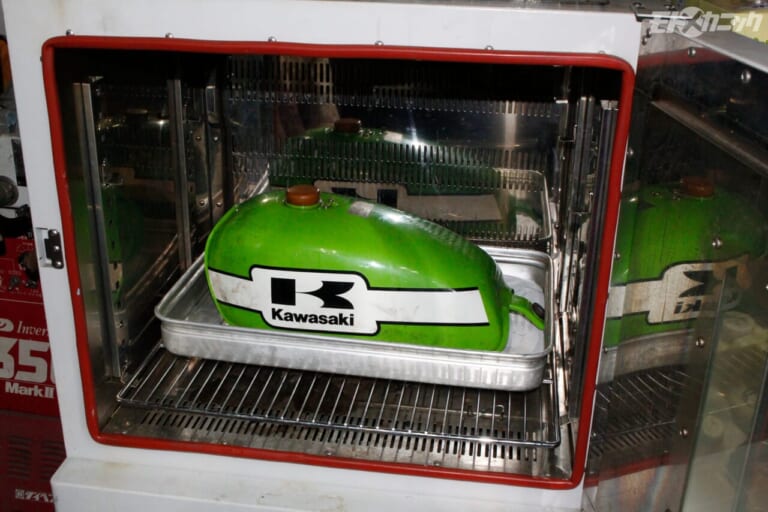 榮技研｜花咲かG｜タンクのサビ取りで重要なのは「脱脂洗浄と汚れ落とし」