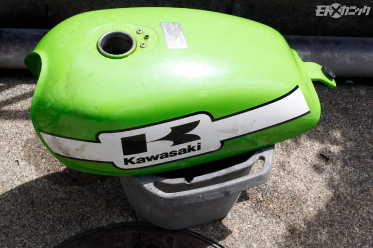 榮技研｜花咲かG｜タンクのサビ取りで重要なのは「脱脂洗浄と汚れ落とし」