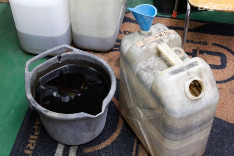 榮技研｜花咲かG｜タンクのサビ取りで重要なのは「脱脂洗浄と汚れ落とし」