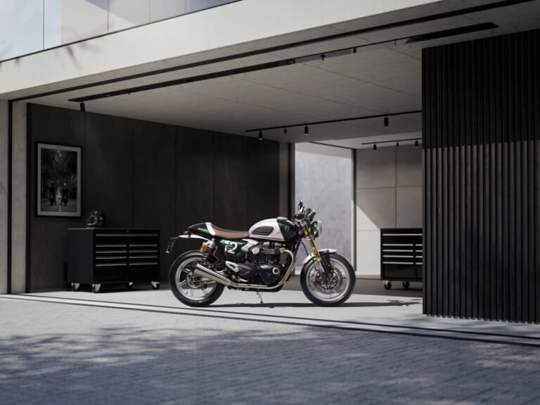 Triumph Speed Twin 1200 Cafe Racer Edition|【世界限定800台】トライアンフ「スピードツイン1200 カフェレーサー・エディション」登場:セパハン/シングルシート採用の完成形ネオクラ