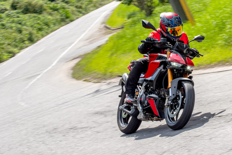 FANTIC｜ファンティック｜STEALTH125｜ステルス125｜MOTORISTS｜モータリスト｜【FANTIC】ルックスも走りもクラスの枠を越えたストリートファイターモデル・ステルス125