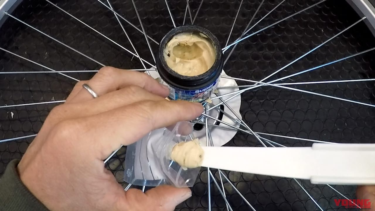 【DIY整備の裏技】小さいボールベアリングの超簡単インストール方法:「面倒くさい→もっとやりたい」になった!|【DIY整備の裏技】小さいボールベアリングの超簡単インストール方法:「面倒くさい→もっとやりたい」になった!