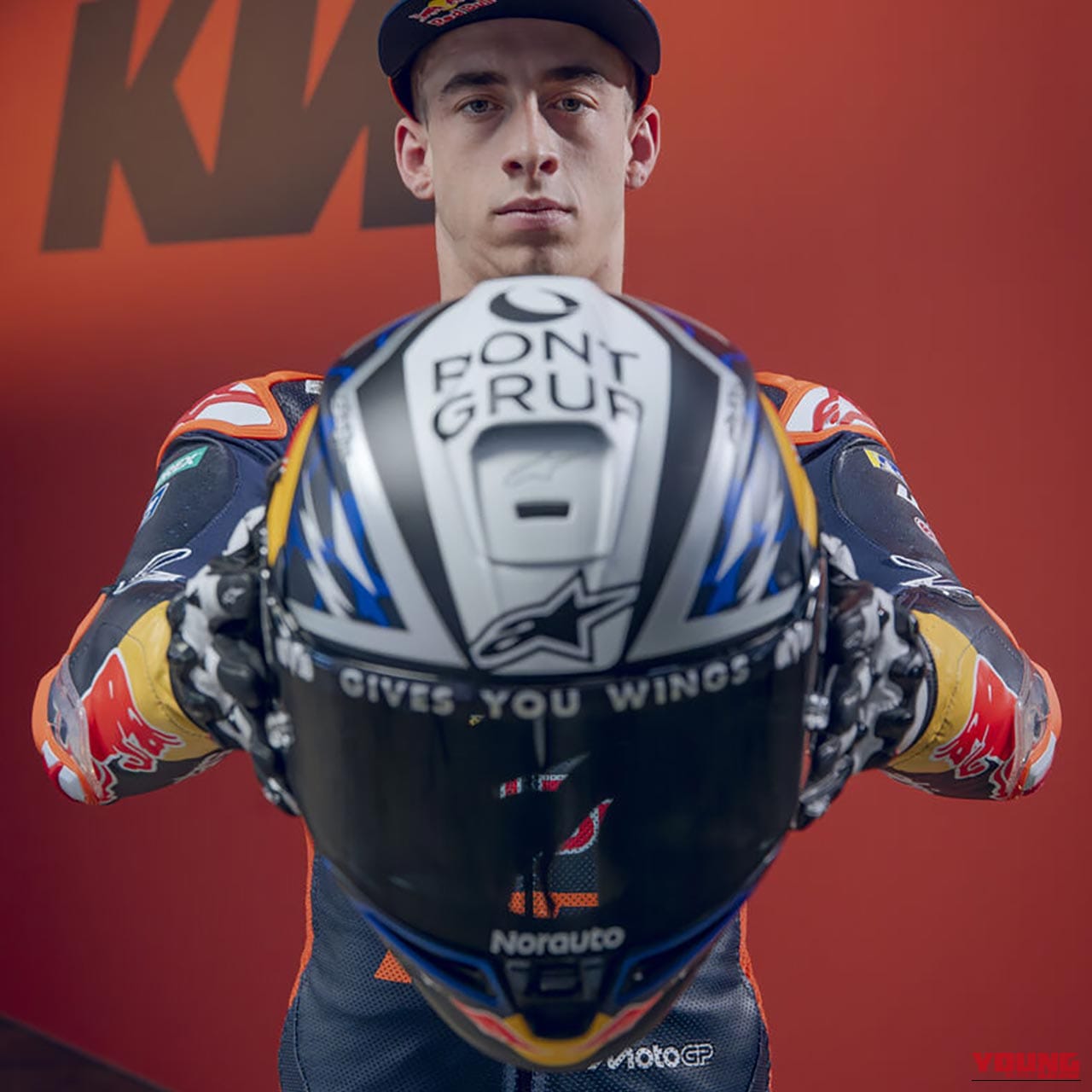 ペドロ・アコスタ(レッドブルKTMファクトリーレーシング)｜【2026最新】MotoGPヘルメット勢力図｜シェア1位をSHOEIが奪取！レプリカモデルの販売やキャンペーンの情報もお届け