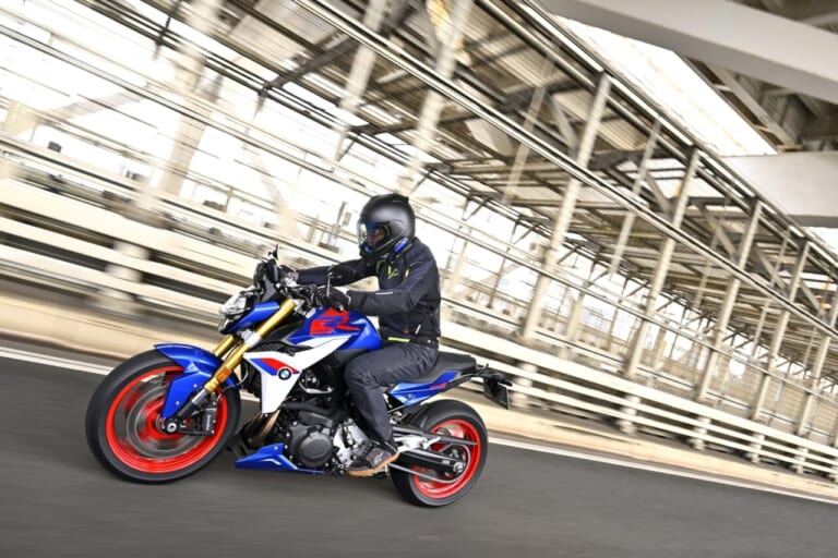 F900シリーズLow仕様|BMWのF900シリーズはLowダウン仕様を選べば空前絶後に足着き性が良くなる!