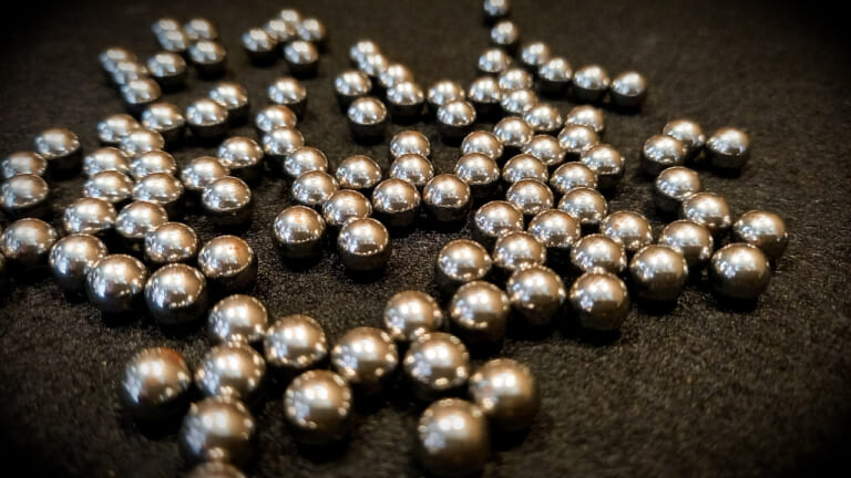 【DIY整備の裏技】小さいボールベアリングの超簡単インストール方法：「面倒くさい→もっとやりたい」になった!｜【DIY整備の裏技】小さいボールベアリングの超簡単インストール方法：「面倒くさい→もっとやりたい」になった!