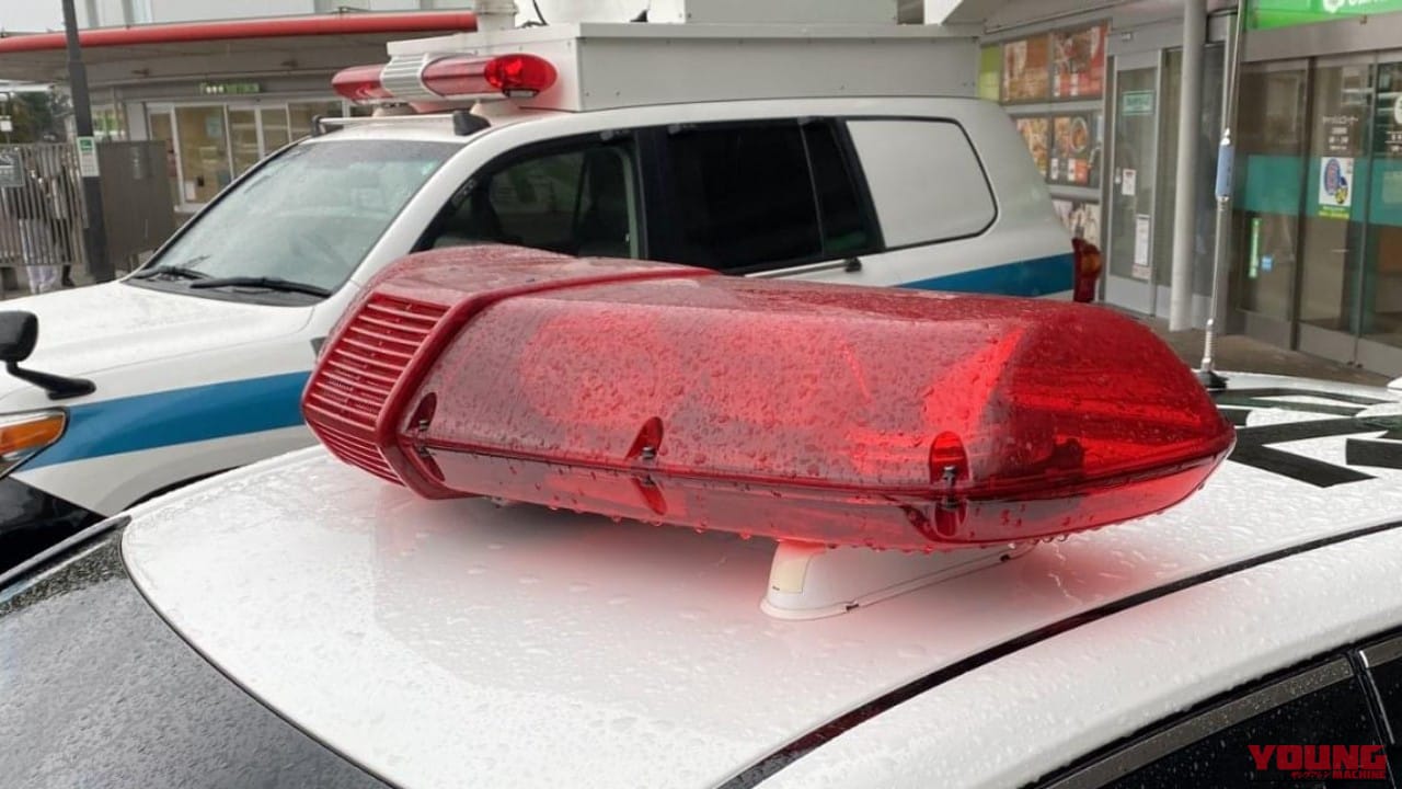 ｜「まさか…」「そんなのアリ？」気がつけばミラー越しにピタリと張り付くセダン。