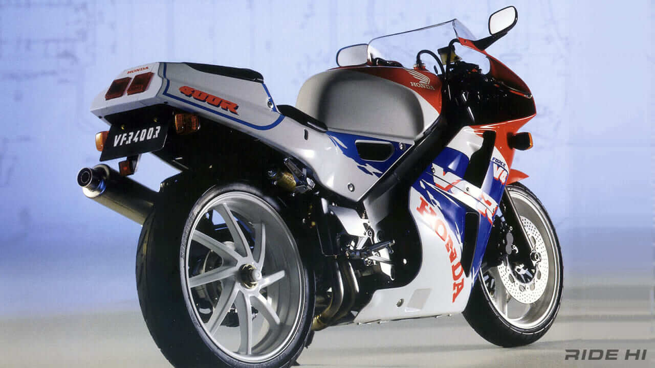 ホンダ｜VFR400R｜NC30｜1988-1993年モデル｜「RC213Vとの共通点わかる？」RC30の400cc版(NC30)は運動性とトラクションで最強マシンを誇った！【ホンダVFR400R】