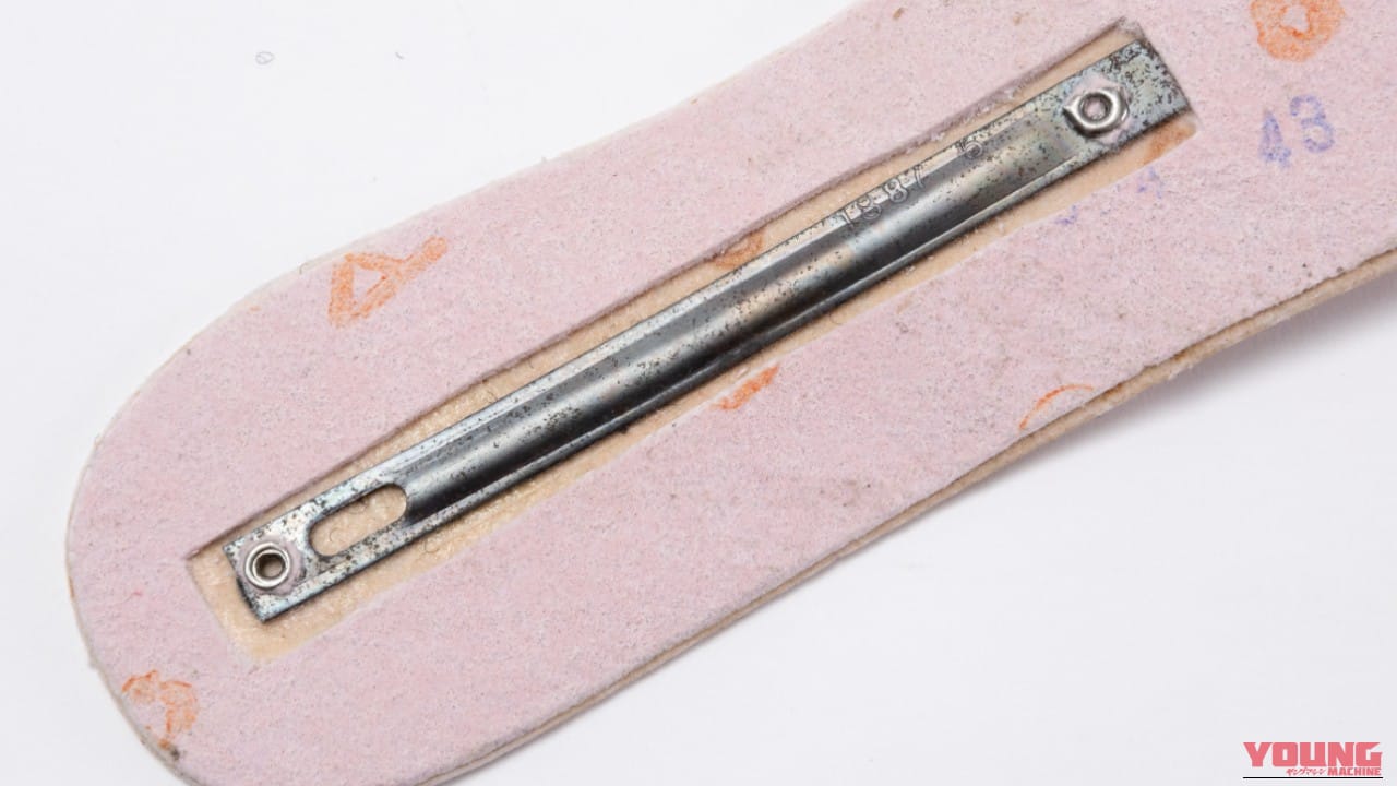 |「これが最適解か?」「こういうのが良いんだよ」専用品なのに「最強クラスのコスパ」でマジで差が出る。歩ける・守れる・濡れにくい“三拍子”揃ったスニーカー。