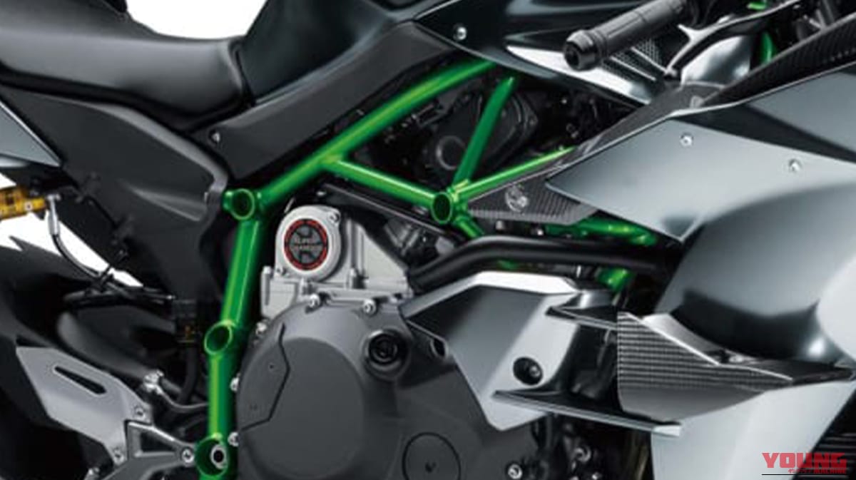 「コレはヤバすぎ…」BADHOPの代表曲『Kawasaki Drift』に出てくる“Ninja H2R” 実は日本が世界に誇るとんでもないモンスターだった