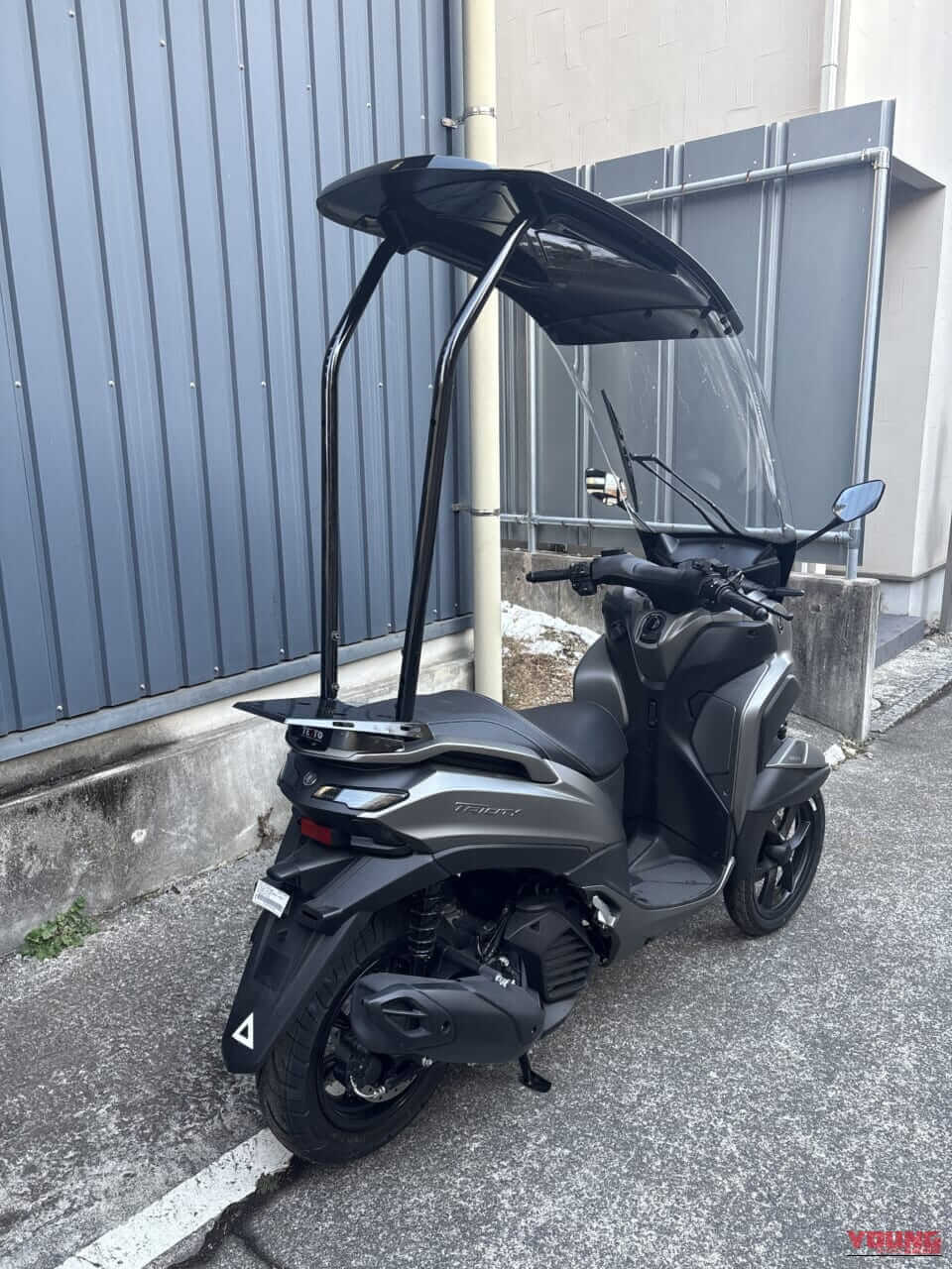 テイトモビリティサービス SLR for Tricity｜直射日光も突然の雨も防ぐ反則級ルーフキット。新型トリシティ125が全天候型に進化する!【3輪バイクカスタム】