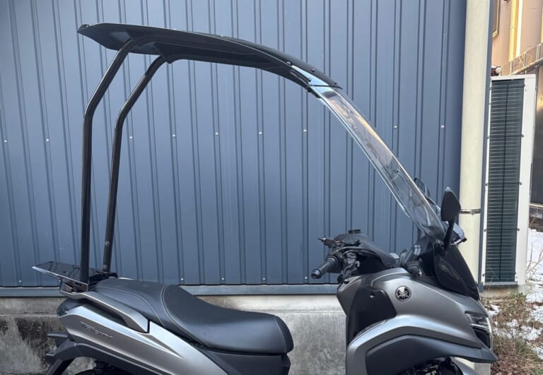 テイトモビリティサービス SLR for Tricity｜直射日光も突然の雨も防ぐ反則級ルーフキット。新型トリシティ125が全天候型に進化する!【3輪バイクカスタム】
