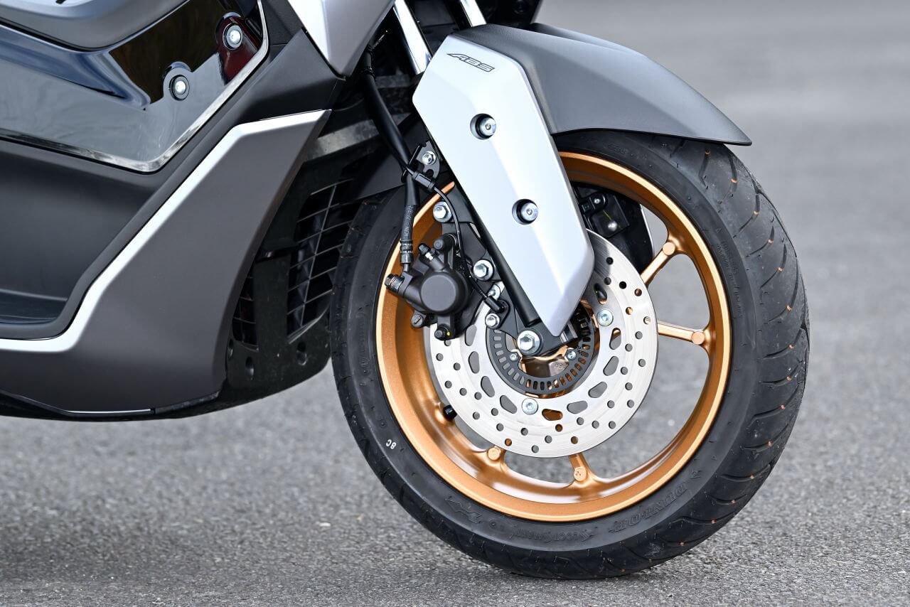 ヤマハ|NMAX155|試乗インプレッション|【電子制御CVT“YECVT”がツーリングで効きまくり!?】ヤマハ「NMAX155」 ’26モデル試乗レポート