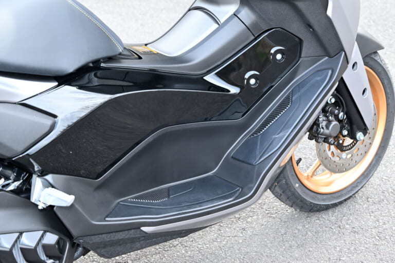ヤマハ｜NMAX155｜試乗インプレッション｜【電子制御CVT“YECVT”がツーリングで効きまくり!?】ヤマハ「NMAX155」 ’26モデル試乗レポート