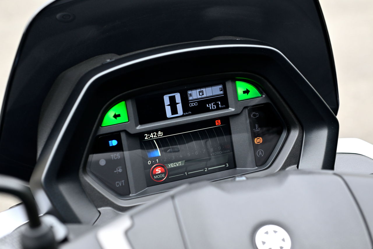 |【電子制御CVT“YECVT”がツーリングで効きまくり!?】ヤマハ「NMAX155」 ’26モデル試乗レポート