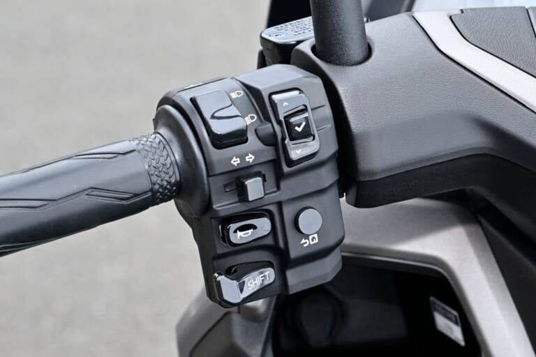 ヤマハ｜NMAX155｜試乗インプレッション｜【電子制御CVT“YECVT”がツーリングで効きまくり!?】ヤマハ「NMAX155」 ’26モデル試乗レポート