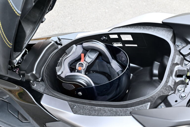 ヤマハ｜NMAX155｜試乗インプレッション｜【電子制御CVT“YECVT”がツーリングで効きまくり!?】ヤマハ「NMAX155」 ’26モデル試乗レポート