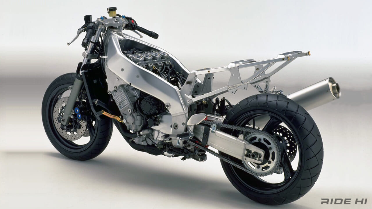 ヤマハ｜YZF1000R サンダーエース｜1996-2003年｜YZF-R1登場前のサンダーエース(YZF1000R)に込めたのは、ヤマハが譲れなかったスーパースポーツのあるべき姿！