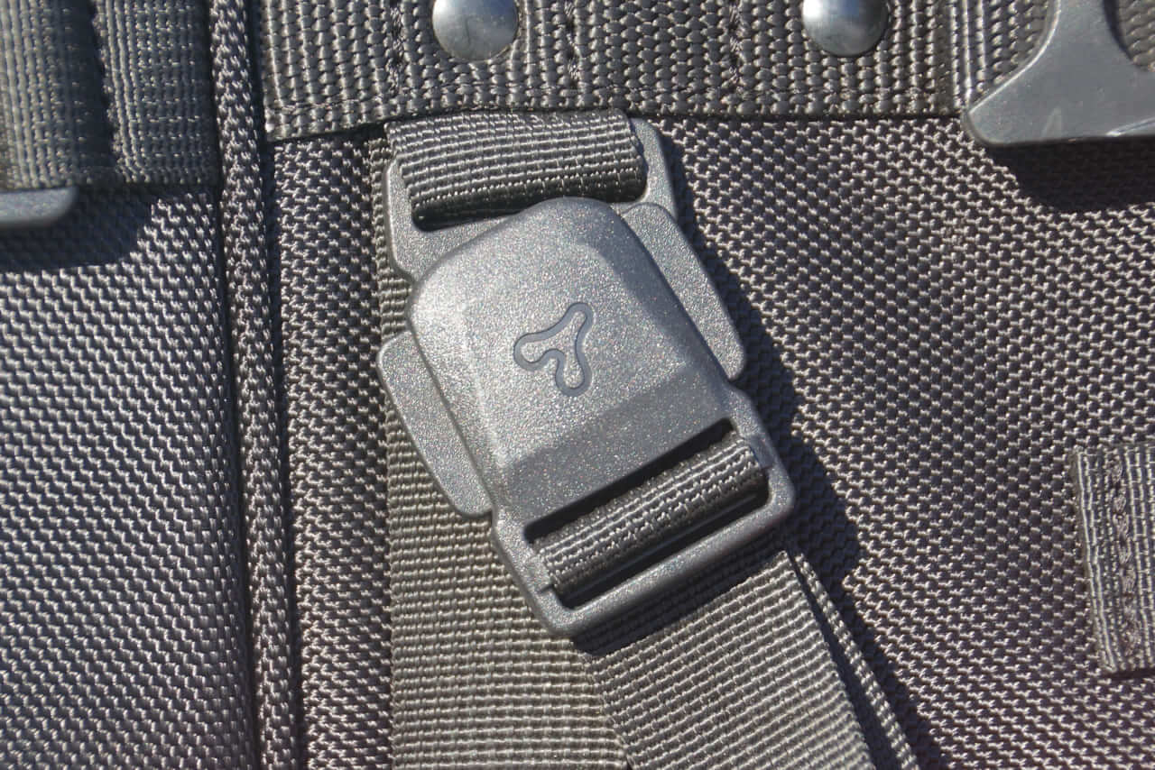 キャンピングシートバッグXL｜冒頭からブチ抜く完成度！ 名作「MOTO FIZZ キャンピングシートバッグＸL」が”最強”の鎧を纏って転生