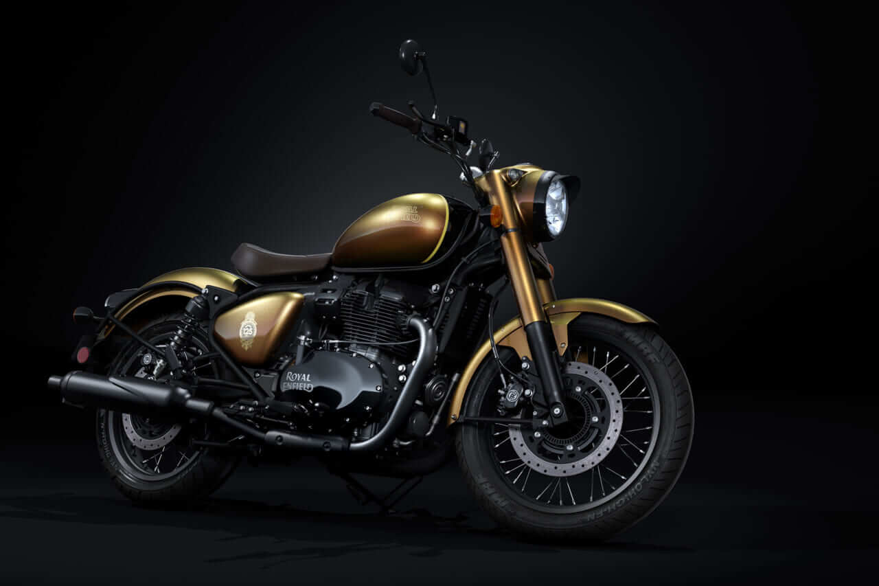 光の角度で「色が変わる」。125周年を記念するアニバーサリーモデル、大阪で初披露【ロイヤルエンフィールド クラシック650 125周年スペシャル‧エディション】