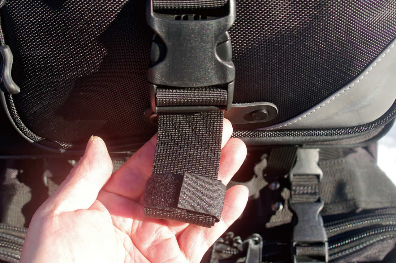 キャンピングシートバッグXL｜冒頭からブチ抜く完成度！ 名作「MOTO FIZZ キャンピングシートバッグＸL」が”最強”の鎧を纏って転生