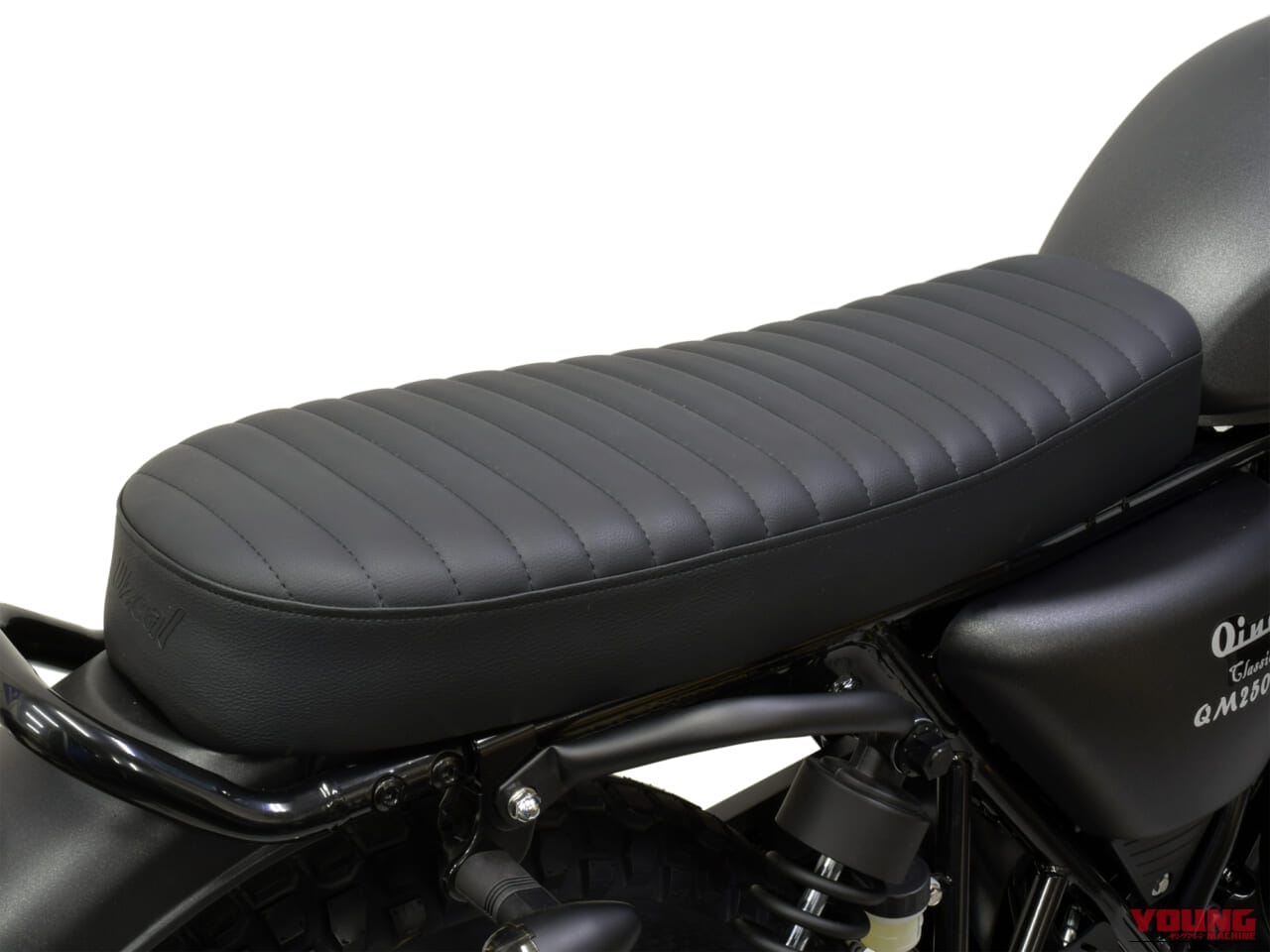 QINGQI CLASSIC 250/BIGFOOT 250 Scrambler |重いバイクはもう疲れた…そんなあなたへ!装備充実で150kg前後の軽量レトロ250cc2種が日本上陸