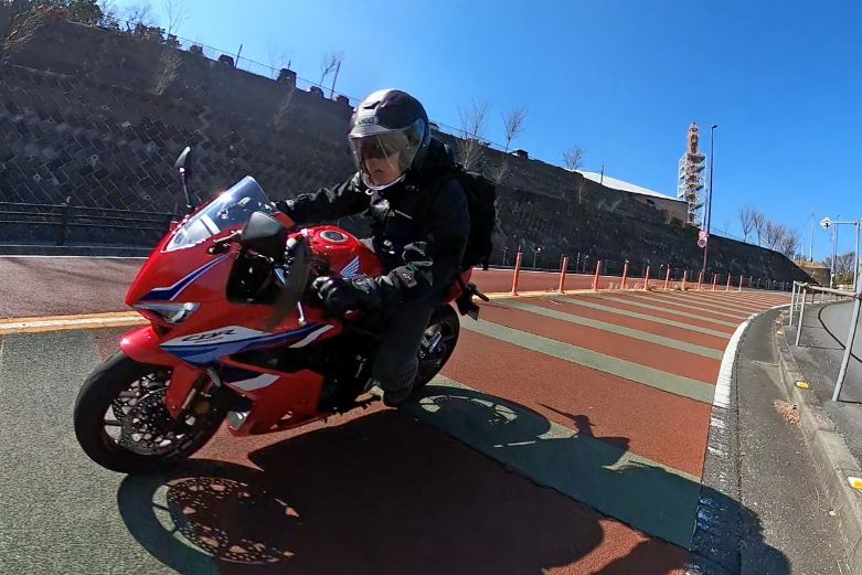 シュアラスターLOOPパワーショット｜CBR650R｜シュアラスターLOOPパワーショット「ザ・体感!!」ホンダ・CBR650R編