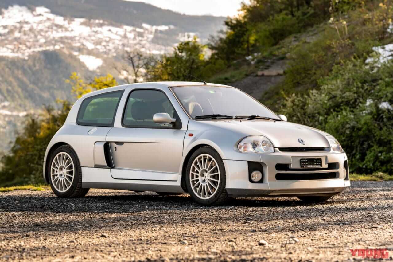 ルノー|クリオV6スポール|大衆車をV6ミッドシップ化?! 日本では同じ名前で売れなかった「クリオ」に見るルノーの魂