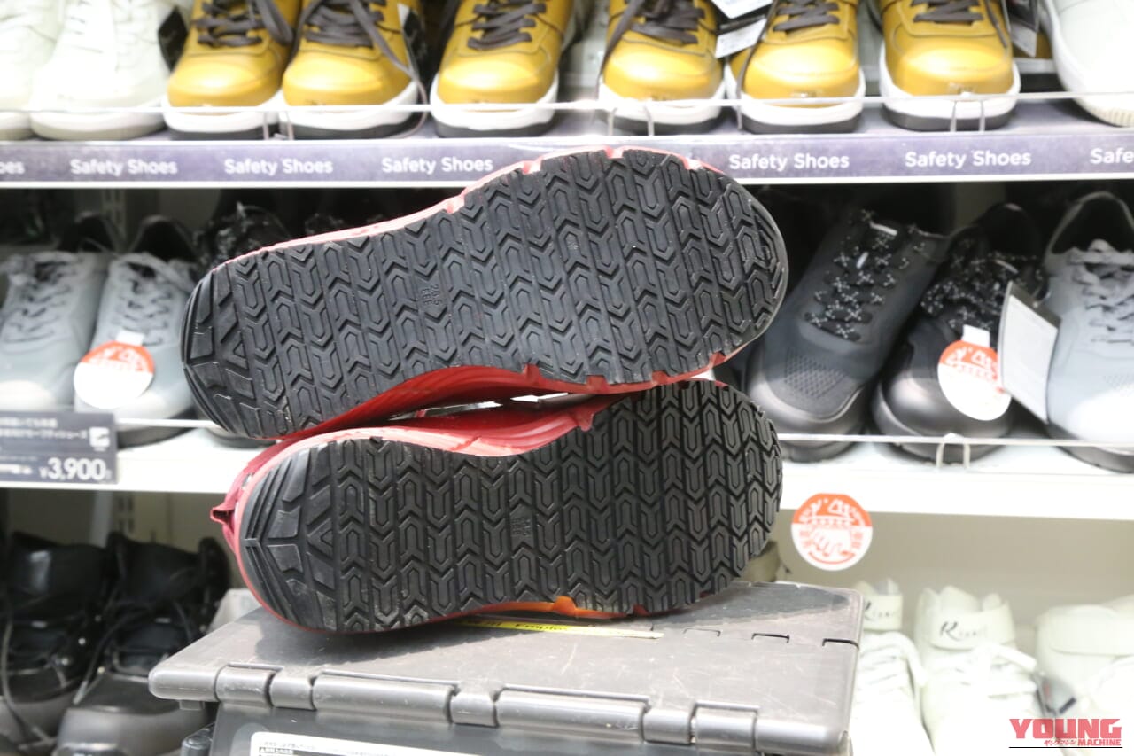 ｜ワークマン公式が太鼓判！バイクに使える最新セーフティシューズ5選【ワークマンプラス上板橋店で直撃】