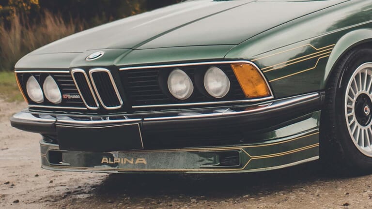 限定わずか30台、フルレストア車は4200万円に。名前だけじゃなかった時代のアルピナが世に放ったB7Sターボとは