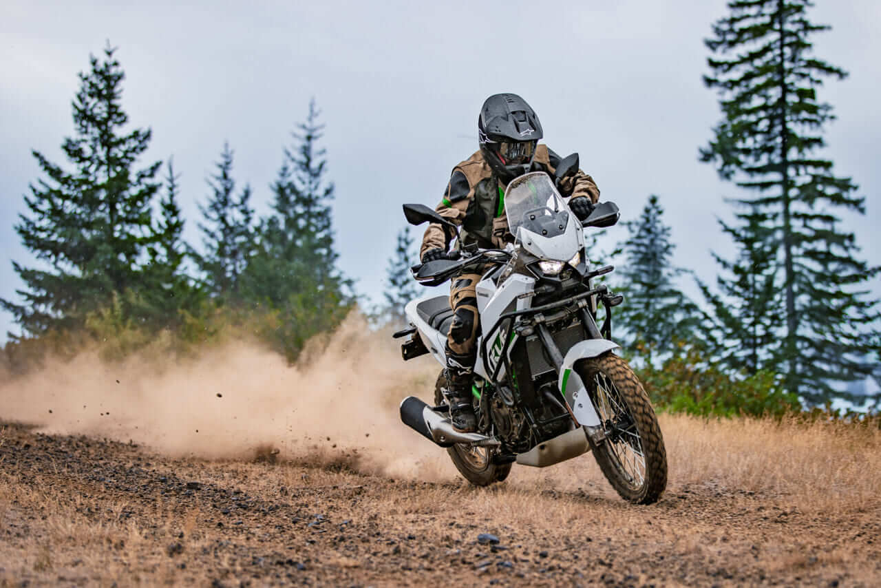 ｜待望の国内導入は、「来年の春頃を予定」。カワサキ、アドベンチャーモデル「KLE500 SE」詳報