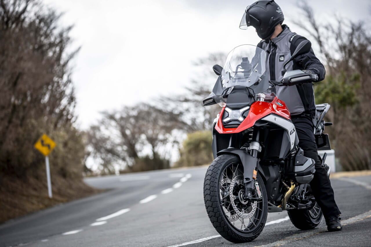 ミシュラン｜アナキーアドベンチャー2｜オンロードで快適だけどオフ系に似合う！ 静粛性が向上したミシュラン「アナキーアドベンチャー2」試乗インプレッション