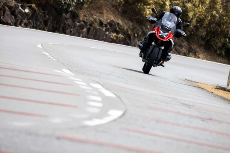 ミシュラン|アナキーアドベンチャー2|オンロードで快適だけどオフ系に似合う! 静粛性が向上したミシュラン「アナキーアドベンチャー2」試乗インプレッション