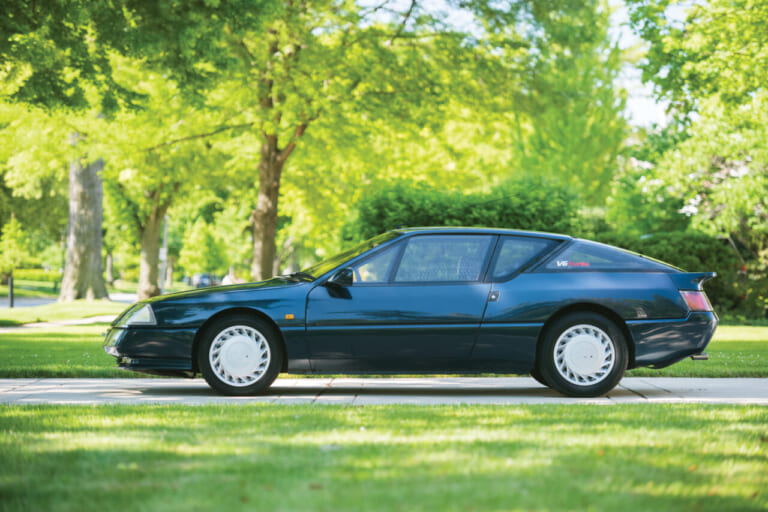 アルピーヌV6ターボ｜「えっ、ポルシェじゃないのに？」「意外とお買い得」フランス製のデカ尻RRスポーツカー・アルピーヌV6ターボ