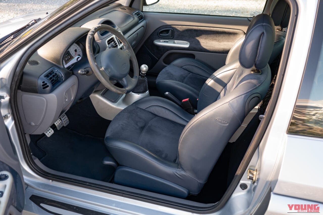 ルノー｜クリオV6スポール｜大衆車をV6ミッドシップ化?! 日本では同じ名前で売れなかった「クリオ」に見るルノーの魂