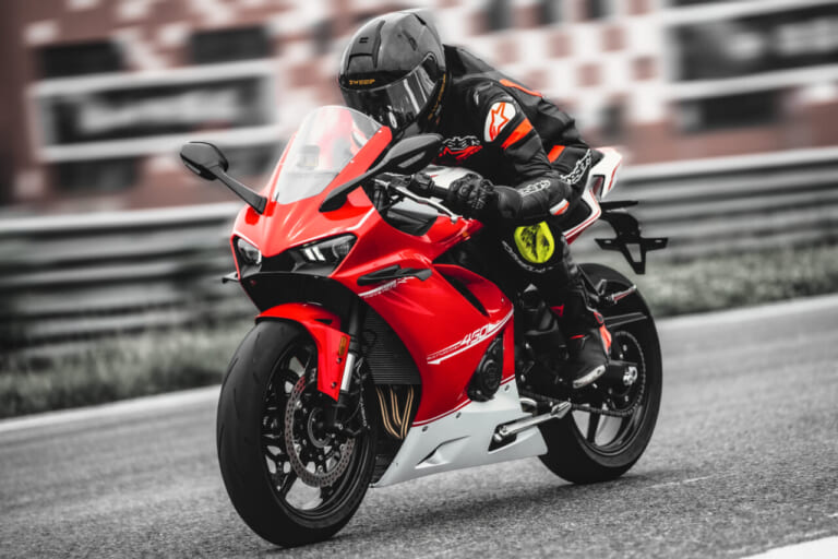 KOVE｜450RR｜SSP300世界チャンピオンマシン来襲!! 中国KOVEより「350RR」「450RR」が上陸予定、8月導入へ