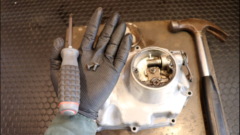 なめる前に試せ! プラスネジを正確に回すための「７対３の黄金ルール」【DIY整備の裏技】｜なめる前に試せ! プラスネジを正確に回すための「7対3の黄金ルール」【DIY整備の裏技】