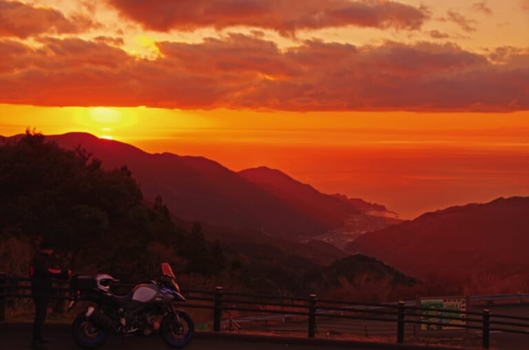 BMW R1300RT_伊豆黄昏浪漫行｜【BMWツーリング：R1300RT】伊豆黄昏浪漫行〜一日の終わり、旅の終わりに拝む日の入り