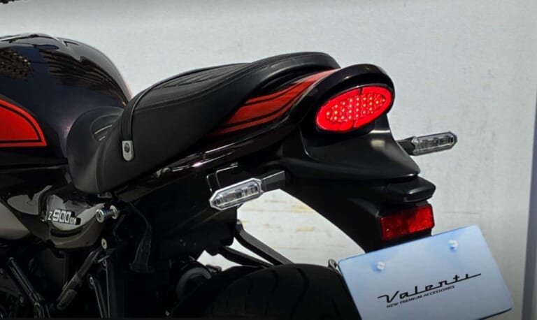 カワサキZ900RSのリアビューをより美しく。保安基準適合のValenti製LEDテールランプで愛車をスタイリッシュに仕上げよう｜カワサキZ900RSのリアビューをより美しく。保安基準適合のValenti製LEDテールランプで愛車をスタイリッシュに仕上げよう