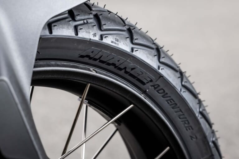 ミシュラン|アナキーアドベンチャー2|オンロードで快適だけどオフ系に似合う! 静粛性が向上したミシュラン「アナキーアドベンチャー2」試乗インプレッション