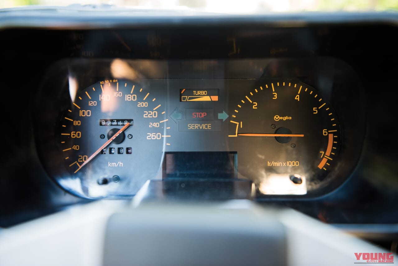 アルピーヌV6ターボ|「えっ、ポルシェじゃないのに?」「意外とお買い得」フランス製のデカ尻RRスポーツカー・アルピーヌV6ターボ