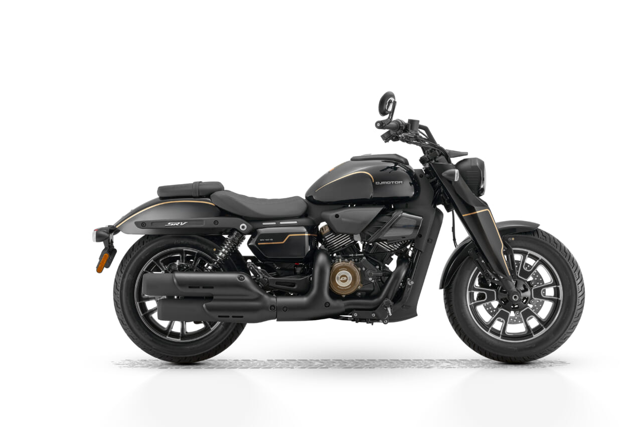 QJMOTOR｜SRV400VS｜【東京モーターサイクルショー事前情報】初上陸の衝撃再び! 400直4にオートマクルーザー、まさかの原2アドベンなどQJMOTORがモーターサイクルショーの主役をかっさらう!!