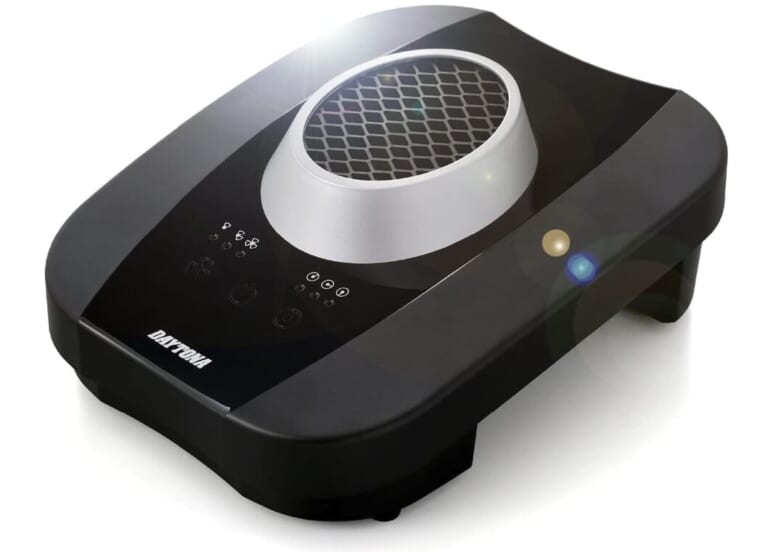 もうすぐツーリングの季節到来! プラズマイオンでヘルメットをスピード消臭するデイトナ「RE:MET」