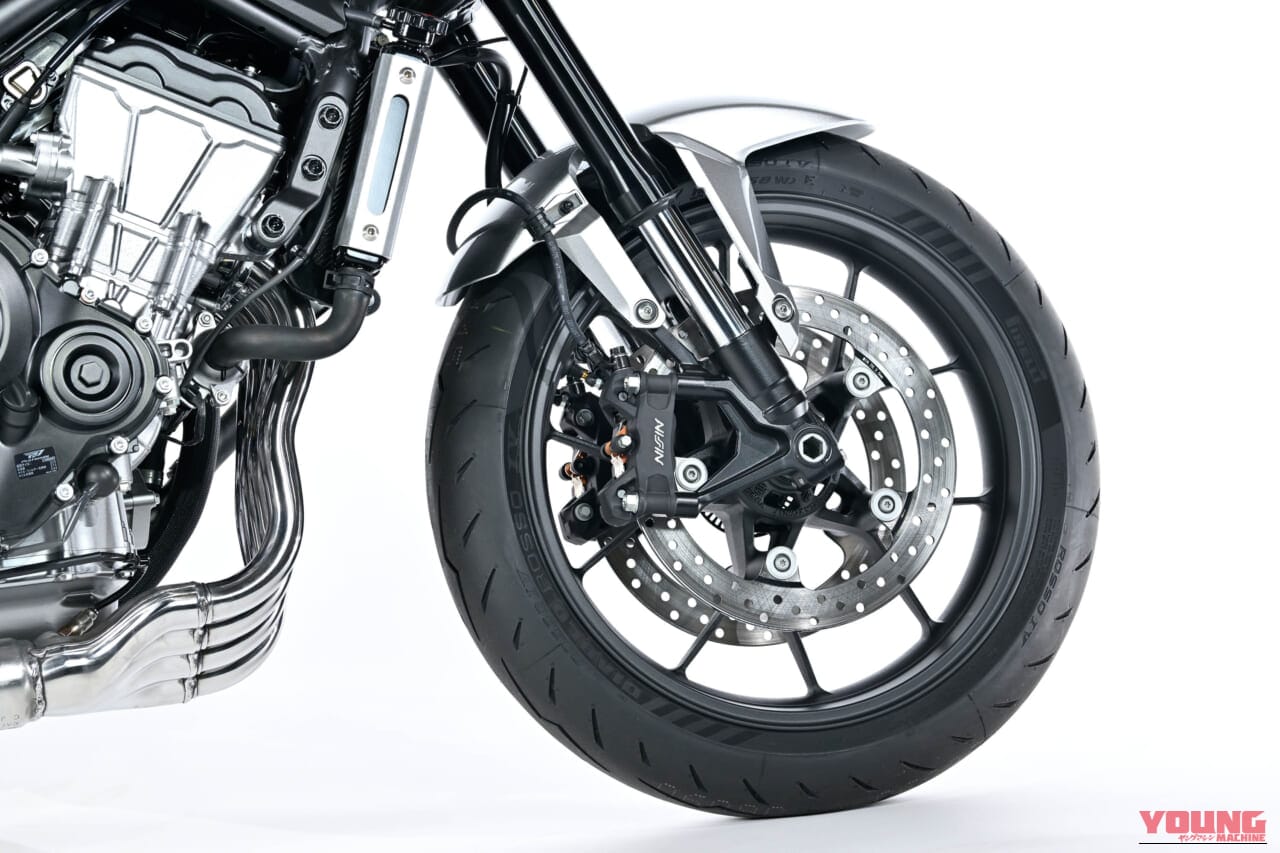 ｜【世界初公開】ホンダ新型「CB400スーパーフォア Eクラッチ “コンセプト”」大阪モーターサイクルショーで実車公開